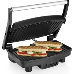 "Tristar GR-2856 Contact Grill - Perfect for Delicious Meals Anytime!"